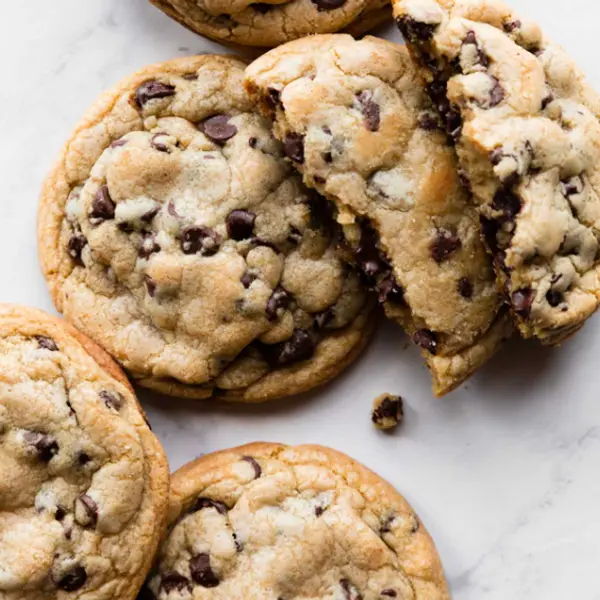 garage-cafe - Chocolate chip cookies