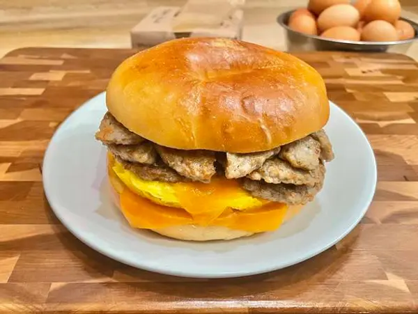 glaze-donuts-bagel-sandwiches - Bagel with Egg, Cheese & Meat Options