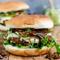 golden-burger-1 - Vegan Burger