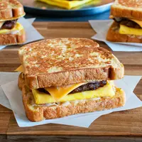 golden-burger-1 - French Toast Smash Burger