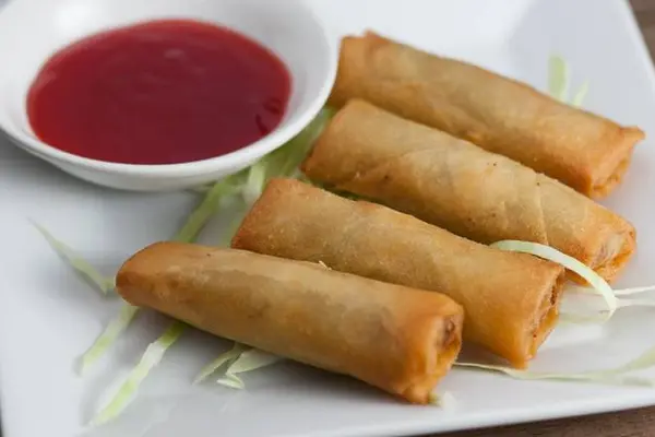 golden-dragon-chinese-restaurant - Eggrolls