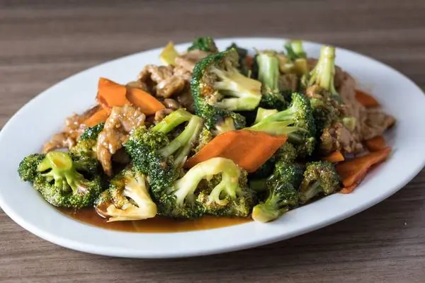 golden-dragon-chinese-restaurant - Broccoli Beef