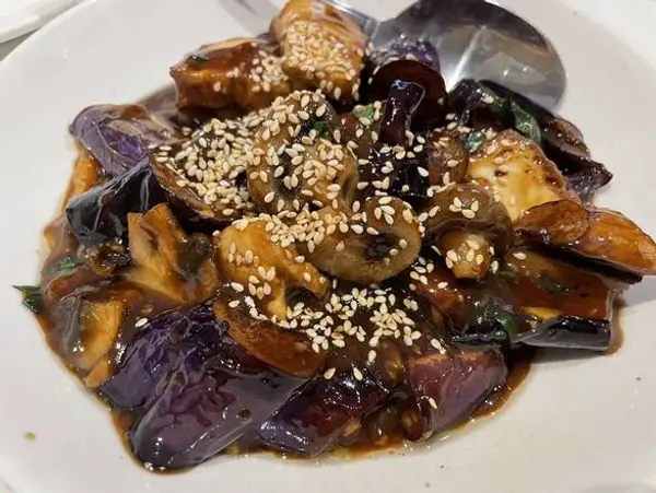 golden-era-vegan-restaurant - 50. Sauteed Basil Eggplant and Mushroom