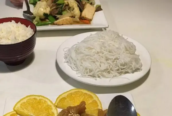 golden-era-vegan-restaurant - Steamed Noodle