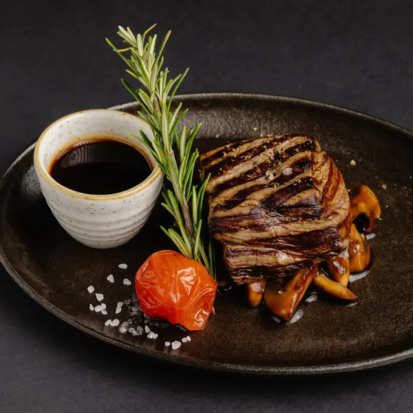 goldhaus-banquet-hall - Mușchi de vită local