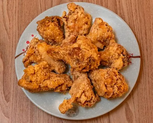 gourmet-kitchen - 11. Fried Chicken Wings 招牌炸鸡腿