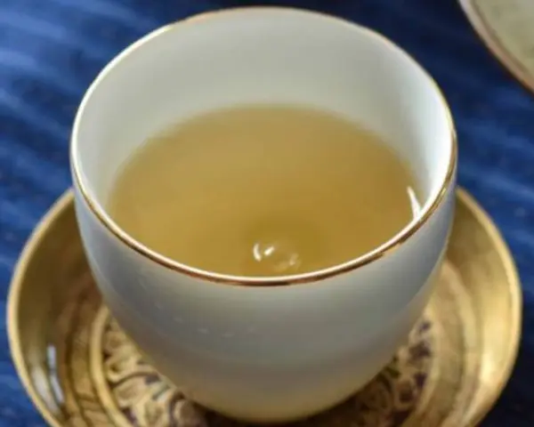 grant-place - Hot Oolong Tea