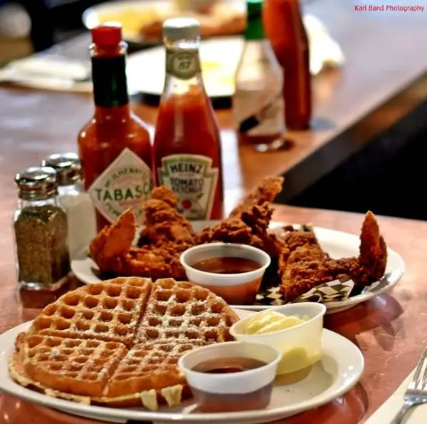 grits-n-gravy - Wings N' Waffle