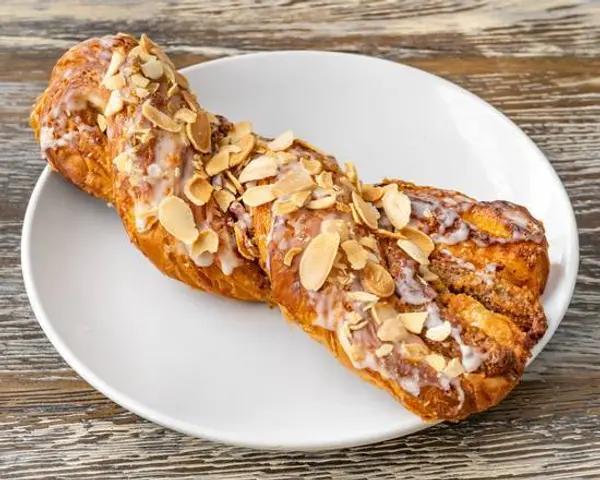 hahdough-german-bakery - Nussstange (Hazelnut Twist)