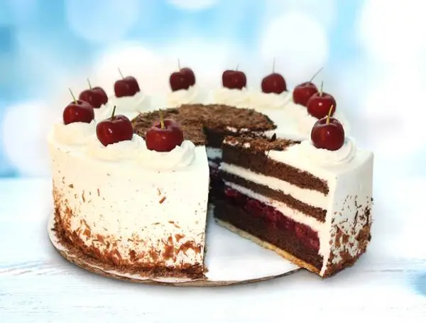 hahdough-german-bakery - Schwaerzwaelder (Black Forest Cake) - Slice