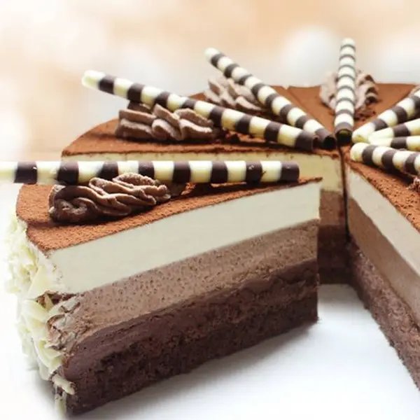 hahdough-german-bakery - Triple Chocolate - Slice