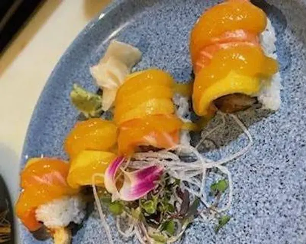 hana-japanese-bistro - Mango Tango Roll