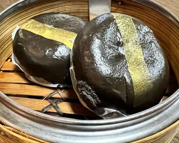 hang-ah-tea-room - Black Gold Egg Custard Bun - 黑金流沙包