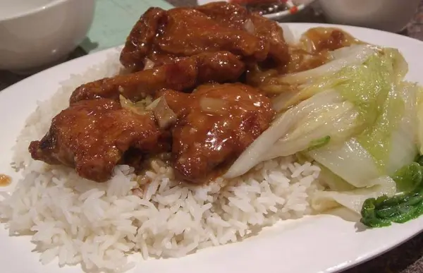 hang-ah-tea-room - Black pepper and pork chop with rice (Spicy) 黑椒豬扒飯