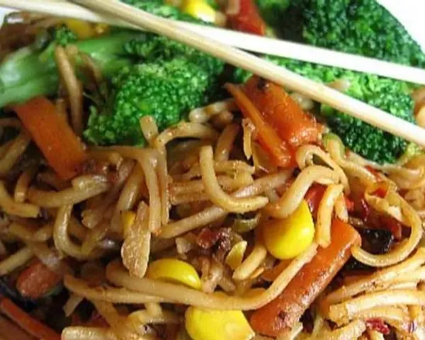 hang-ah-tea-room - Vegetable Fried Noodles - 雜菜炒麵