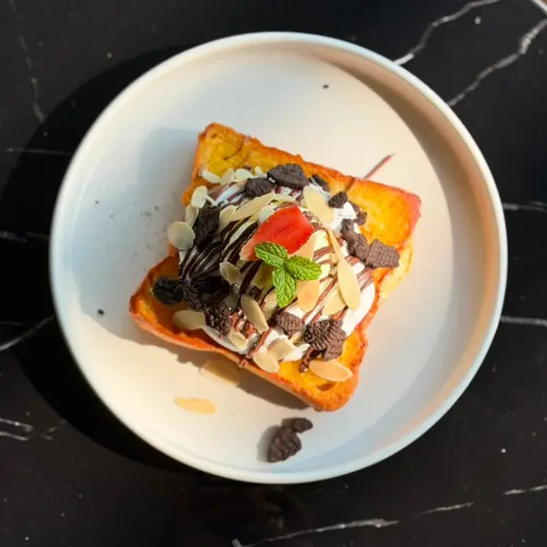 hasari-cafe - NUTELLA FRENCH TOAST