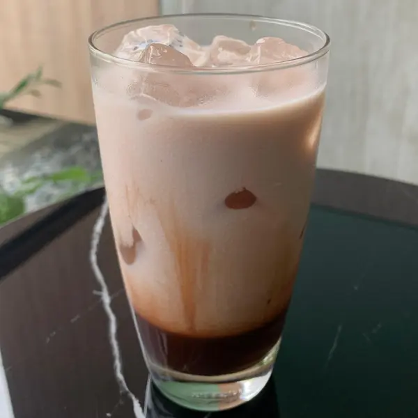 hasari-cafe - ICED CHOCOLATE