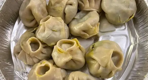 himalayan-pizza-and-momo - Vegetable Momo