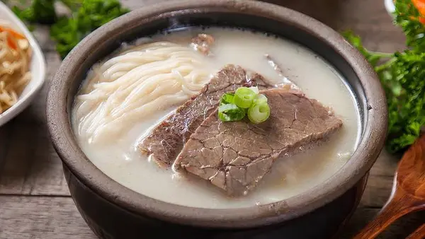 hodori - Beef Soup (Sullung Tang)