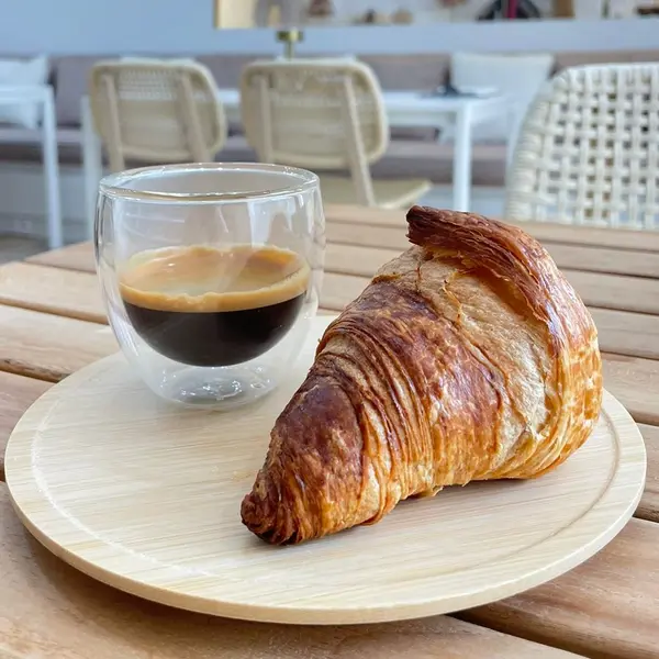 holly-holistic - Plain Croissant