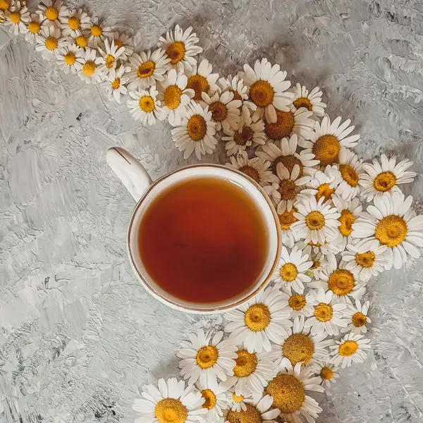 holly-holistic - Chamomile Tea