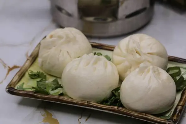 hong-kong-lounge - Pan Fried Pork and Vegetable Buns