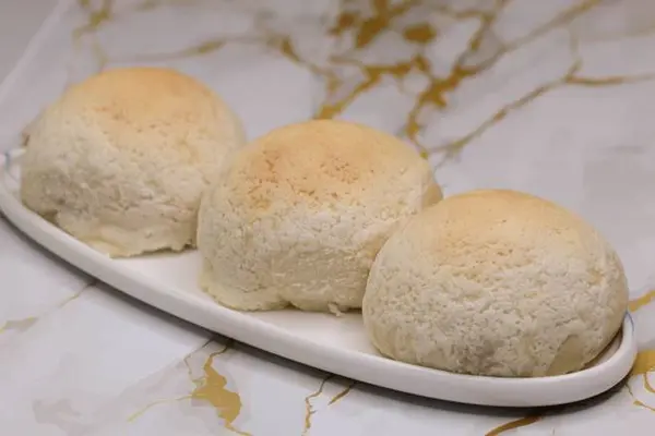 hong-kong-lounge - Baked BBQ Pork Buns