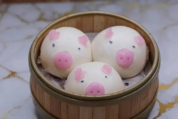 hong-kong-lounge - Custard Piglet Buns