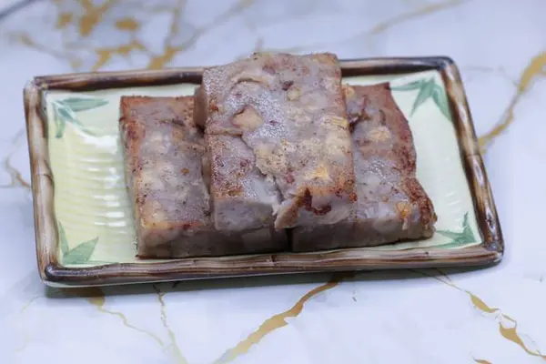 hong-kong-lounge - Pan Fried Taro Cake