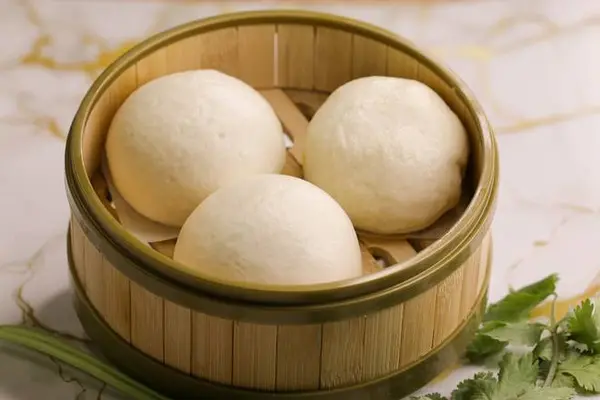 hong-kong-lounge - Steamed Egg Yolk Buns