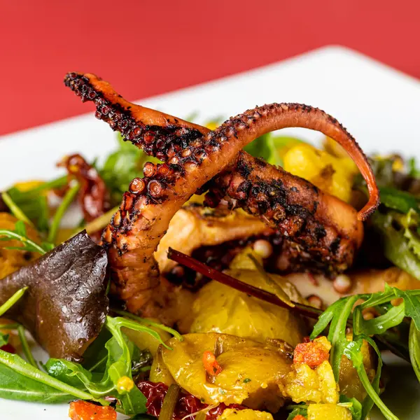 hoppers-cafe-street-food - Alegria Octopus 