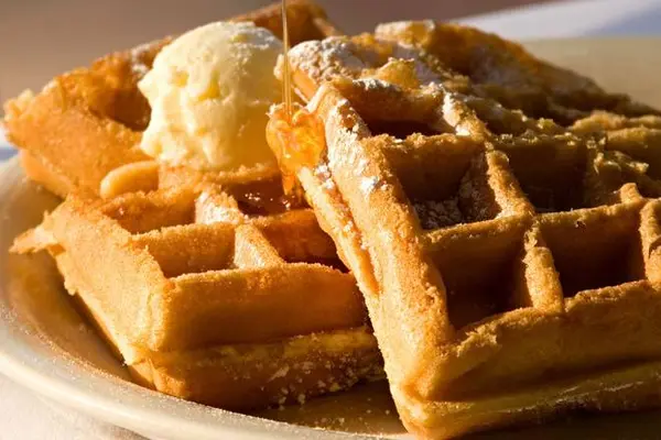 huckleberrys - Butter-Crisp Waffle