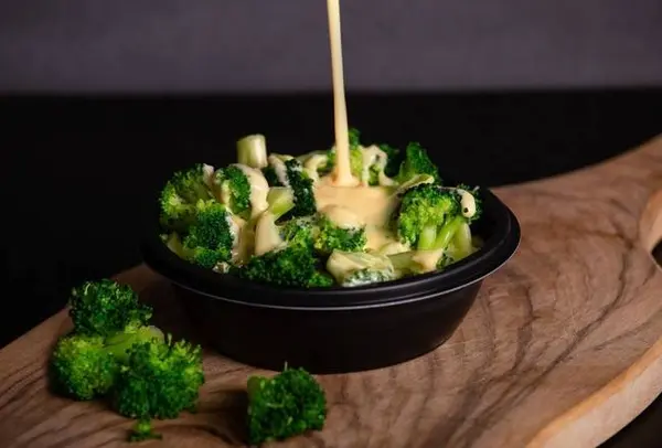 i-heart-mac-and-cheese - Cheesy Broccoli