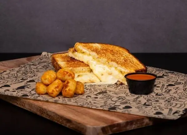 i-heart-mac-and-cheese - Classic Grilled Cheese