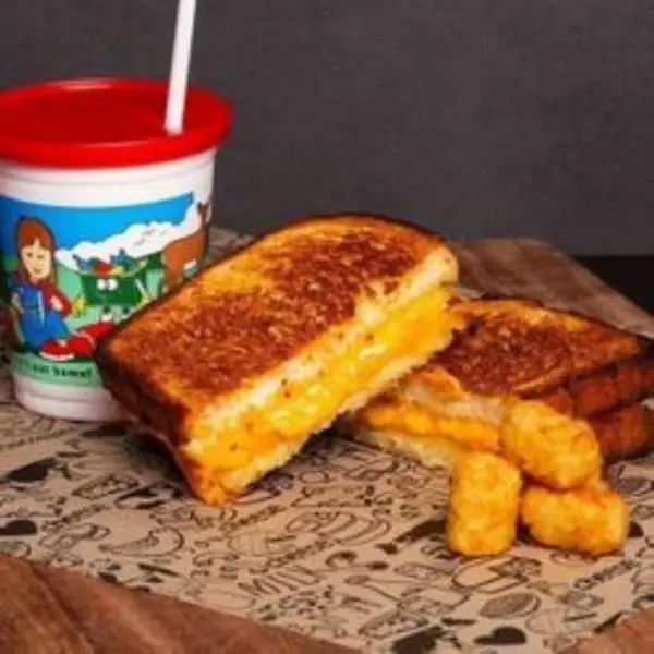 i-heart-mac-and-cheese - Kid’s Grilled Cheese