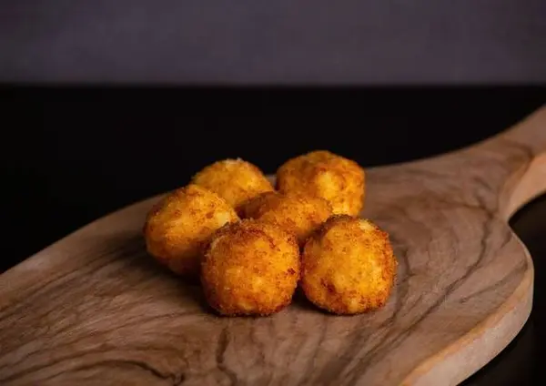 i-heart-mac-and-cheese - 6 Count Classic Mac Bites