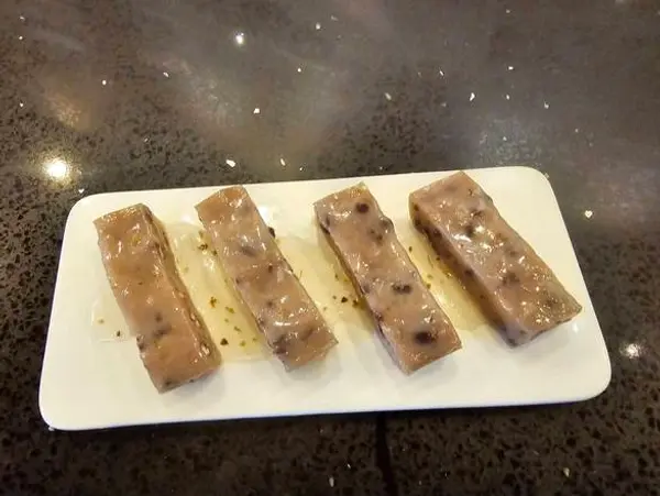 i-shanghai-delight - Steamed Red Bean Glutinous Cake Shanghai Style赤豆糕