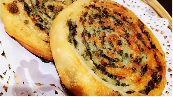 i-shanghai-delight - Fried Scallion Pancake (2 pcs) (弄堂蔥油饼)