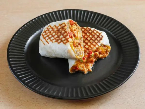 il-canto-cafe - Grilled Chipotle Breakfast Burrito