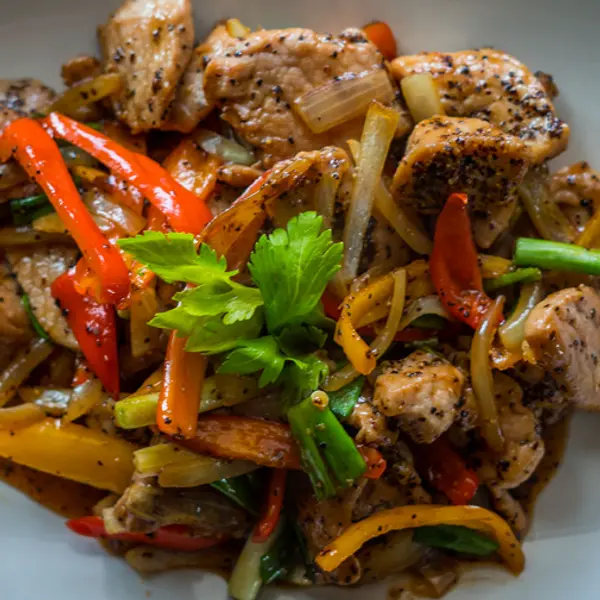 indchithai - Gai Phad Phrig Thai Dum (H)