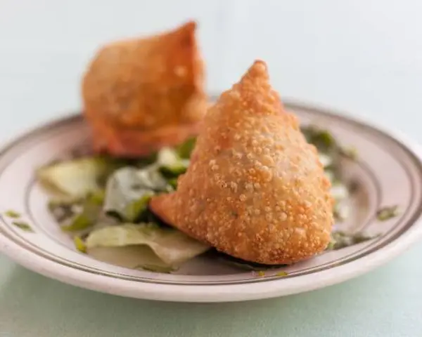 indias-tandoori-hollywood - Chicken Samosa