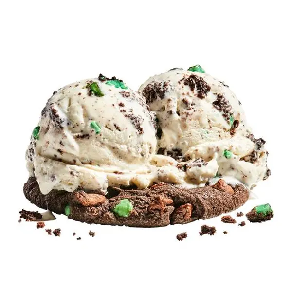 insomnia-cookies - Ice Cream on a Classic Cookie