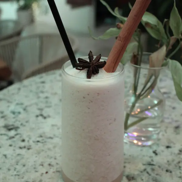 intimo-wine-bar-restaurant - Spiked Rootbeer Float