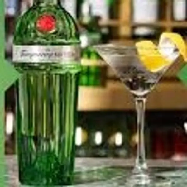 intimo-wine-bar-restaurant - Tangueray Gin