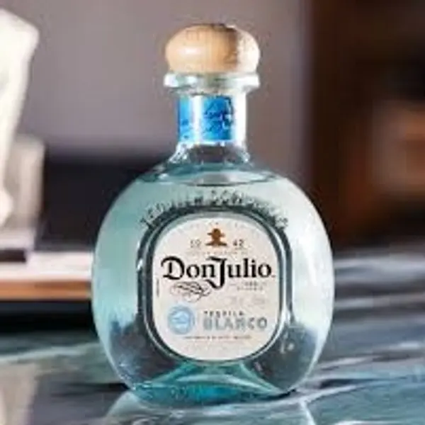 intimo-wine-bar-restaurant - Don Julio Blanco