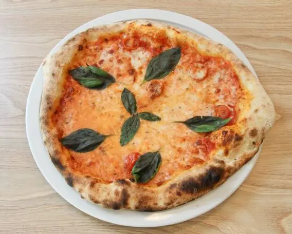 iossa - Pizza Margherita