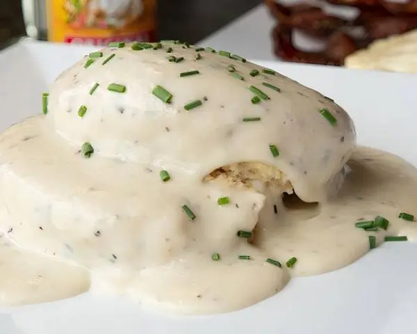 ja-pannenkoeken - Biscuit with Vegetarian Gravy