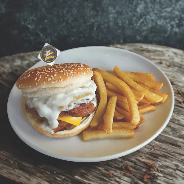 java-flava-cafe - Double Fishbee Burger