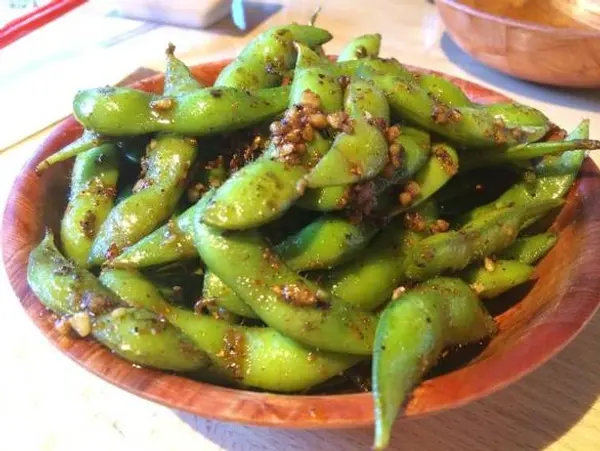 jensai-sushi - Spicy Garlic Edamame