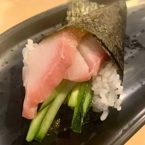 jensai-sushi - Hamachi Hand Roll